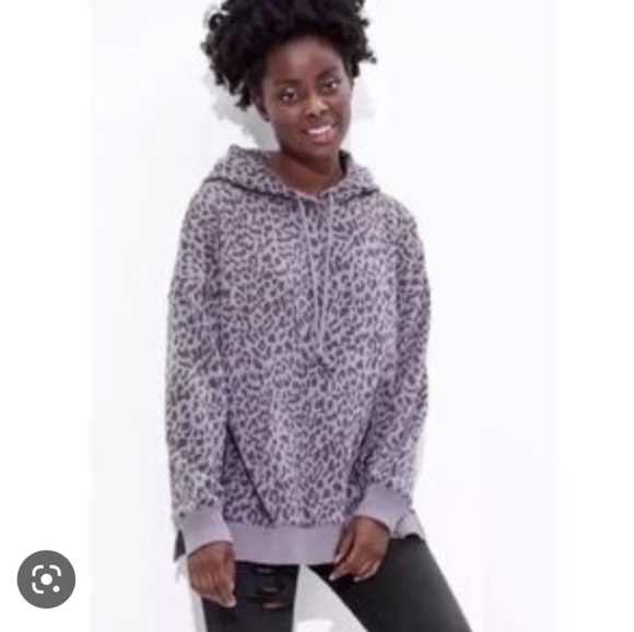 American Eagle Outfitters Tops - American Eagle Ahh-Mazingly Soft Hoodie.